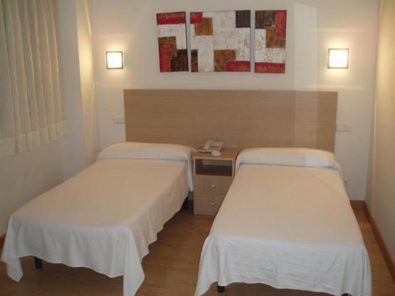 Hostal Francisco Salinas Burgos Phòng bức ảnh